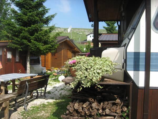 Campeggio Branchetto Hotel Bosco Chiesanuova Exterior photo